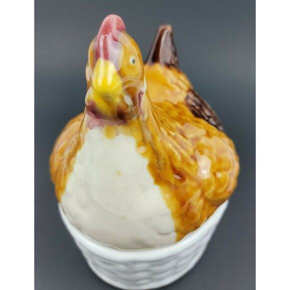 Vintage Hen Chicken Sitting on Woven White Basket Ceramic Container Portugal - Picture 12 of 12